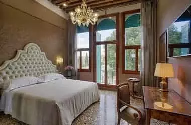 هتل سانتا چیرا